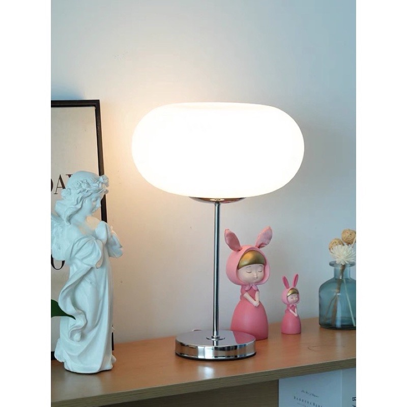 Đèn ngủ để bàn hình cầu Apple basic chỉnh sáng 3 màu