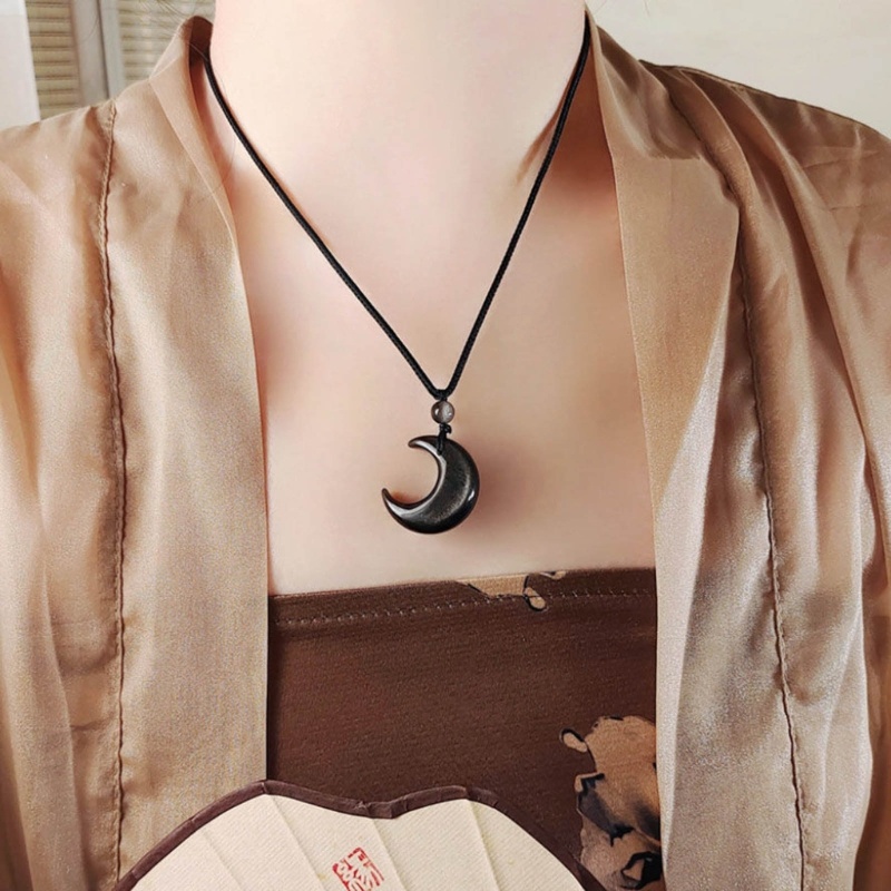 Vòng cổ Mặt Hình Mặt Trăng Và Mắt Mèo