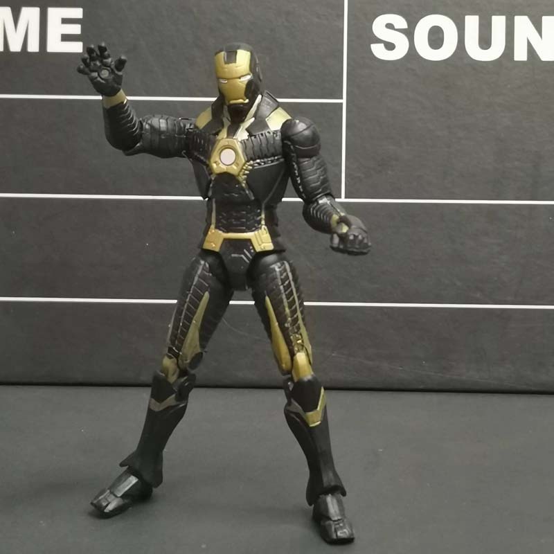 ✨ CC.Anime ✨  Hàng chính hãng số lượng lớn 12cm iron man hình mô hình mk5 máy chiến tranh bọc thép tối đồ trang trí búp bê có thể di chuyển