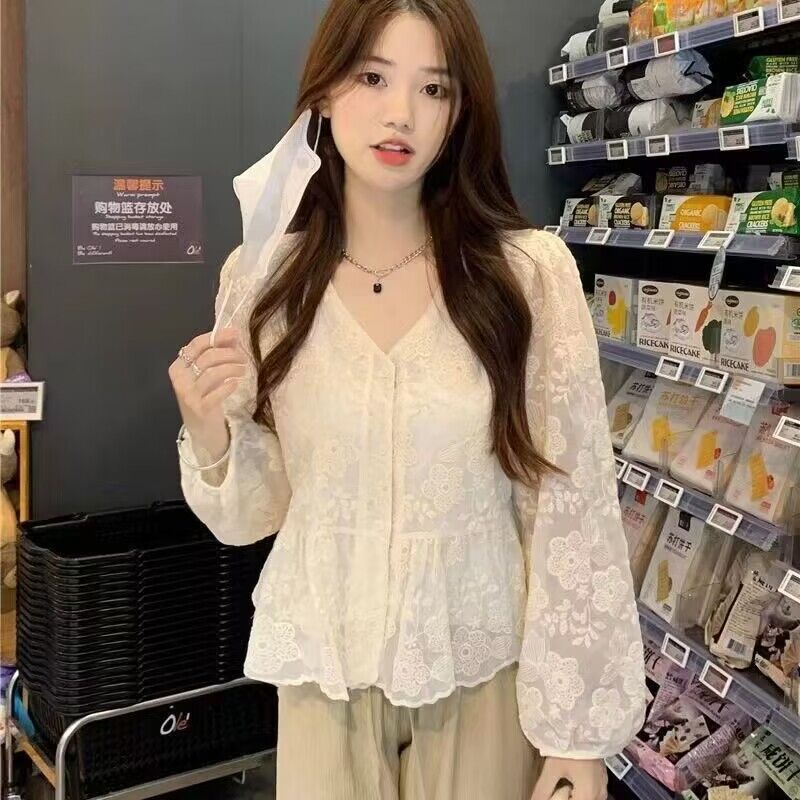 Áo Kiểu Tay Dài Phối Ren Hoa Phong Cách Pháp Ngọt Ngào