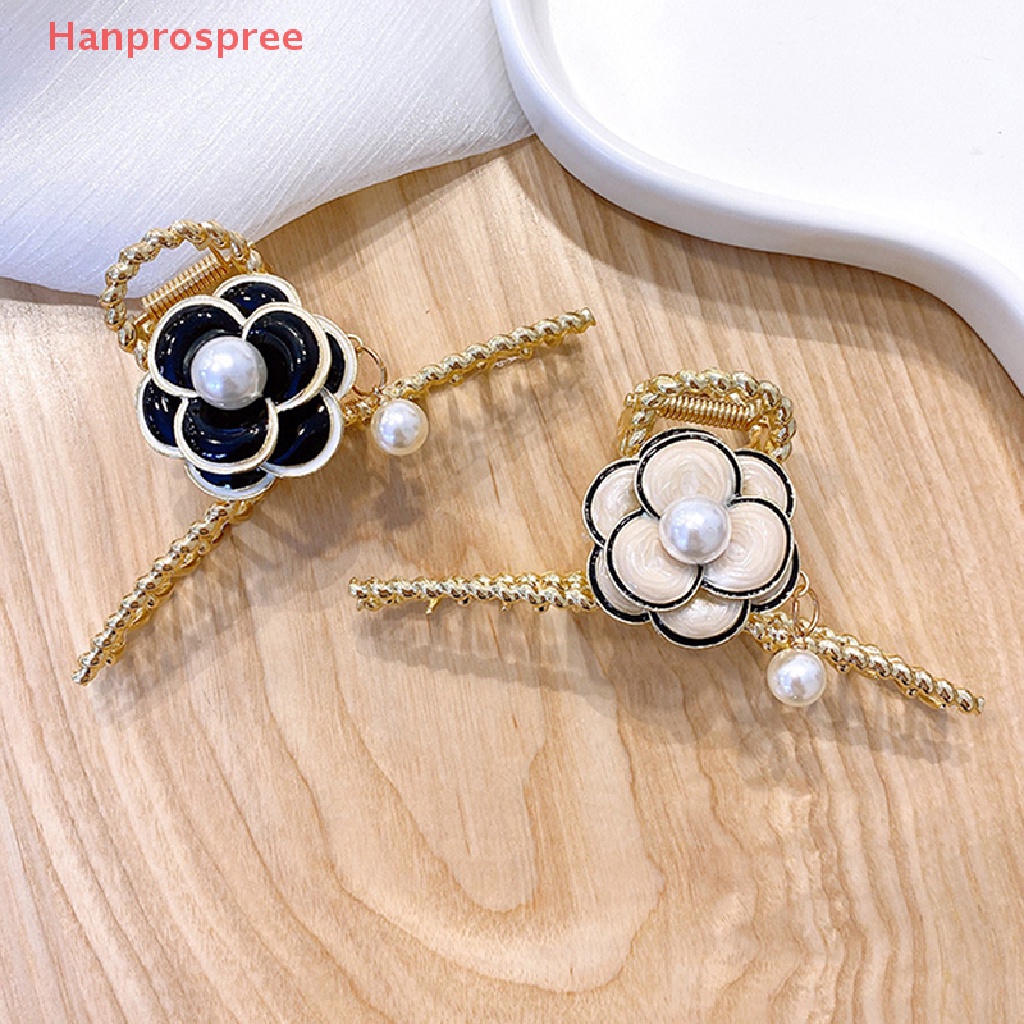 Kẹp Móng Vuốt Hình Hoa Trà Đính Ngọc Trai Phong Cách Vintage Cho Nữ