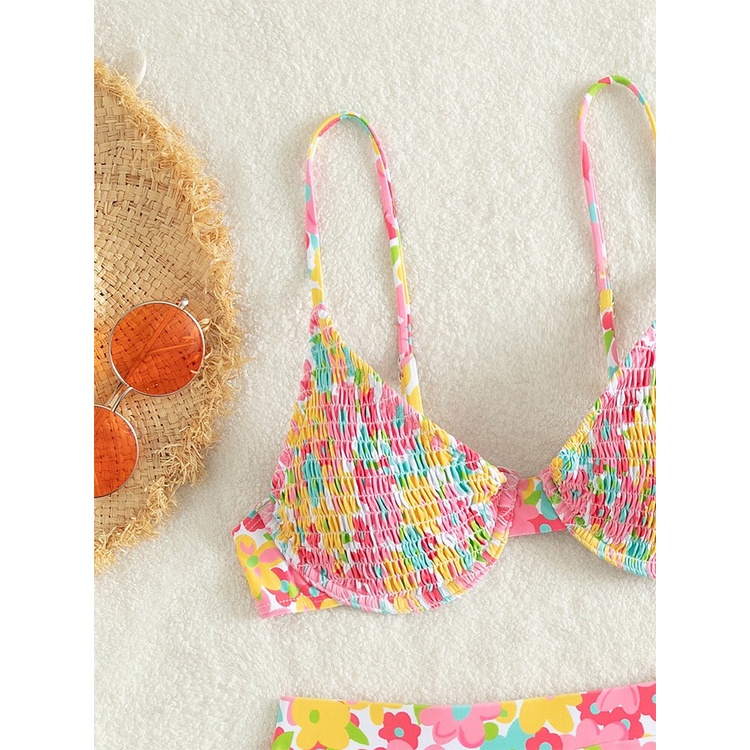 Set Bikini 2 mảnh đi biển chi tiết hoa nhí tông hồng có gọng, kèm váy choàng  BH19