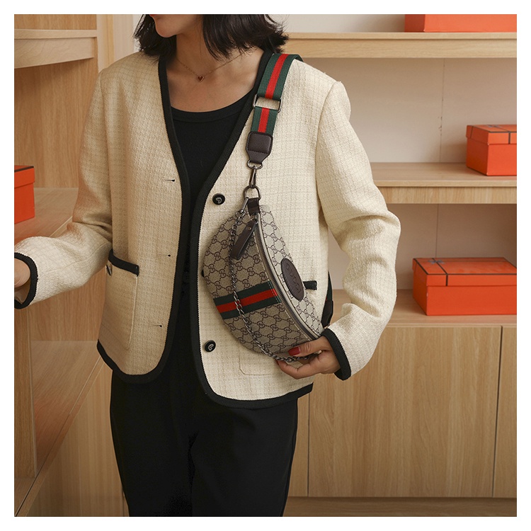 Men's and Women's Sling Bag Casual Elegant Classic Retro One-Shoulder Side Packet Shoulder Crossbody Bag