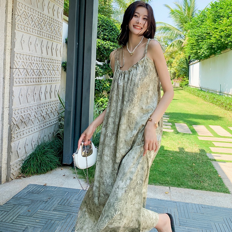 Đầm Hai Dây Họa Tiết Hoa Xinh Xắn Thời Trang Đi Biển