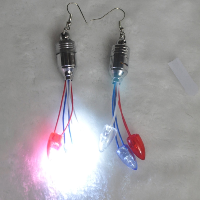 1 Cặp Khuyên Tai Có Đèn LED Phát Sáng Độc Đáo