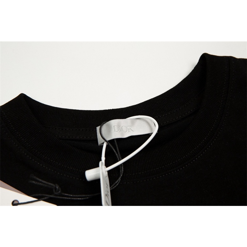 Áo Thun Ngắn Tay Họa Tiết graffiti D88io88 Cho Nam Nữ