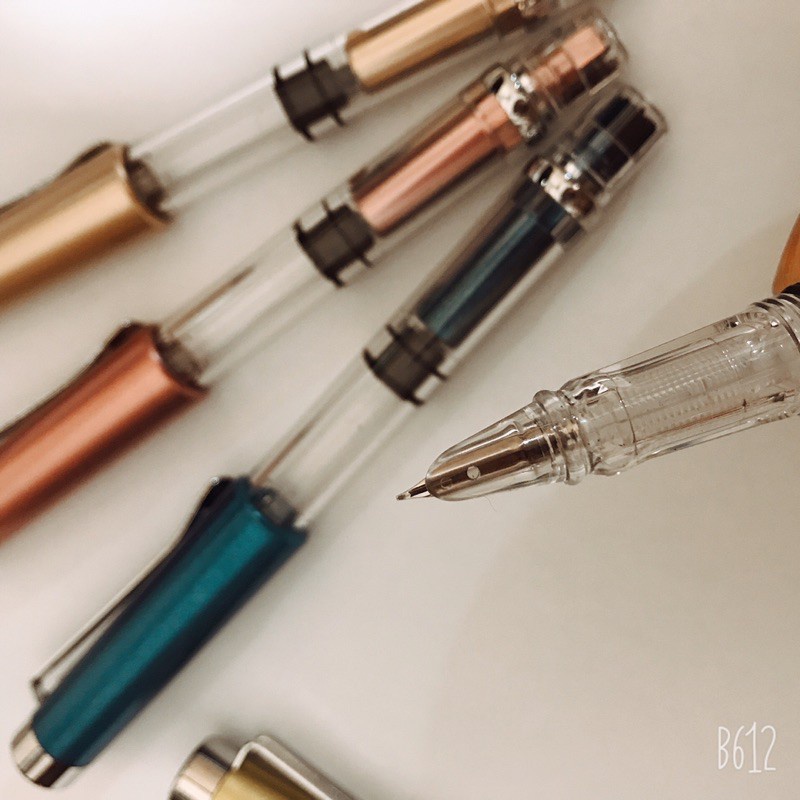 Bút Máy Ngòi Kim Tinh Mài 009 viết êm trơn _LL