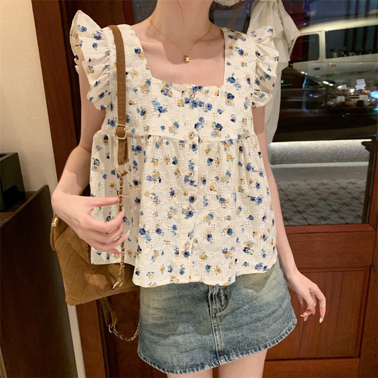 Áo Sơ Mi Tay Ngắn Cổ Vuông Cài Một Hàng Nút Họa Tiết Hoa Ngọt Ngào Thời Trang