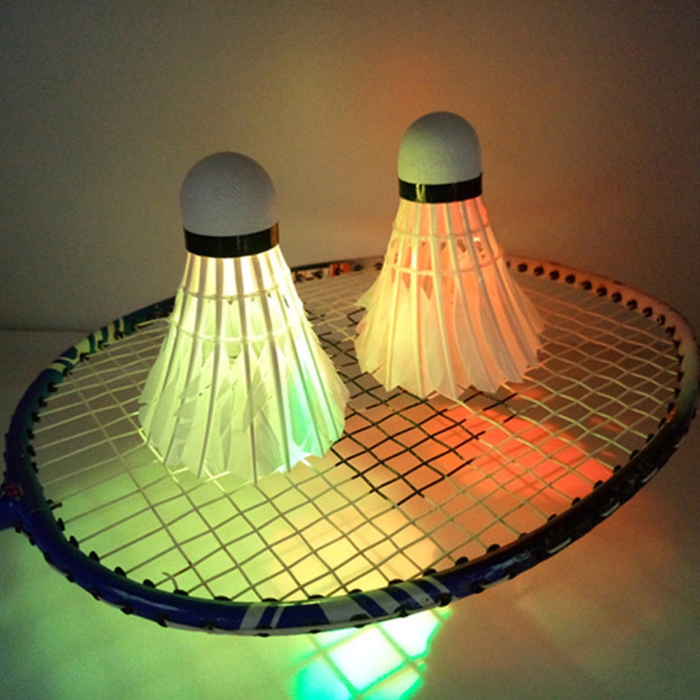 Quả Cầu Lông Có Đèn Led Phát Sáng Nhiều Màu Sắc Độc Đáo