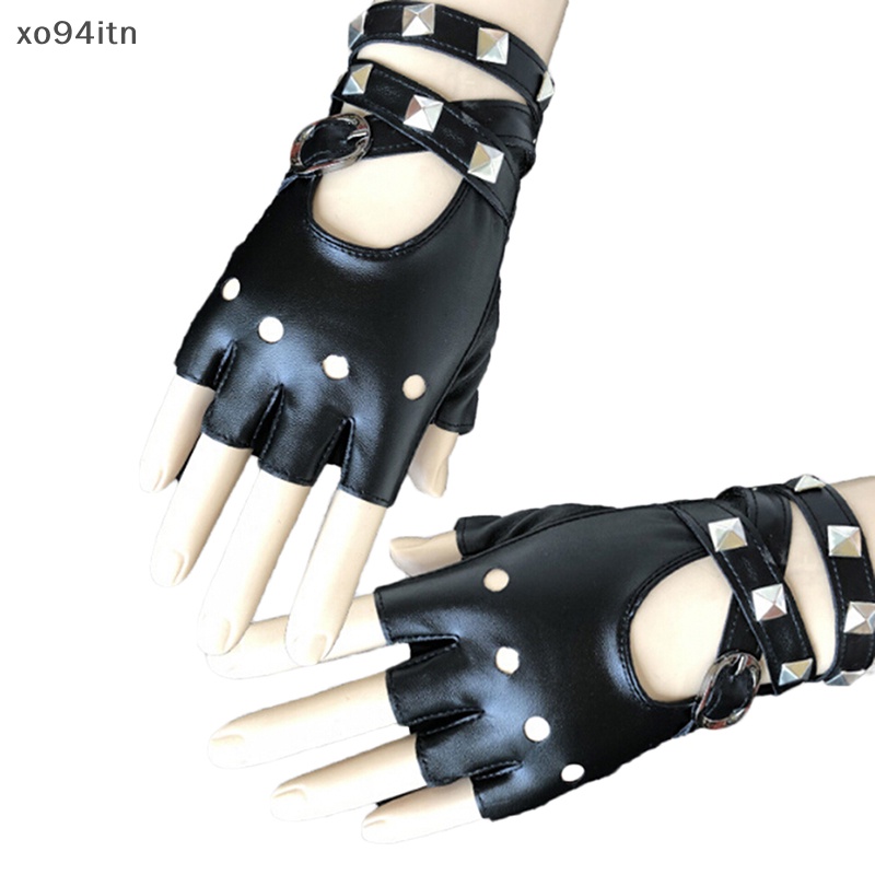 Găng Tay Da Hở Ngón Đính Đinh Tán Phong Cách Punk