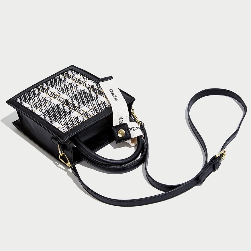 Túi Đeo Chéo Vai Họa Tiết Kẻ Sọc Thời Trang Sành Điệu Cho Nữ