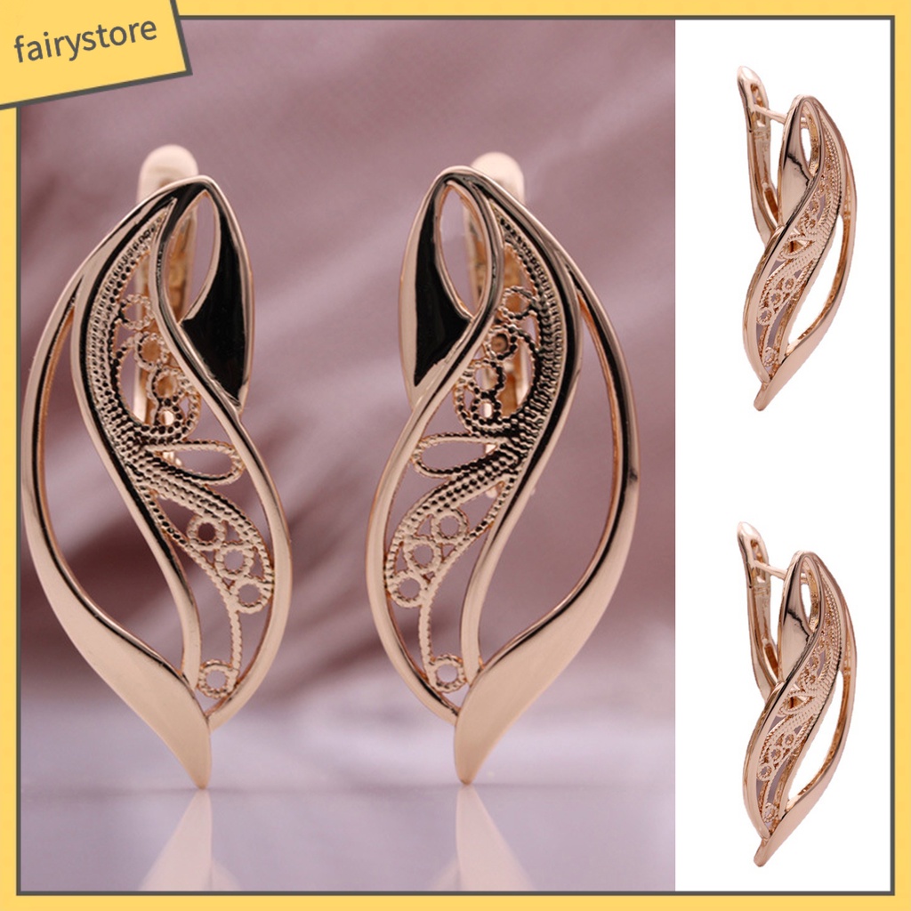 1 Đôi Bông Tai Thiết Kế Rỗng Phong Cách Vintage Tinh Tế Dành Cho Nữ