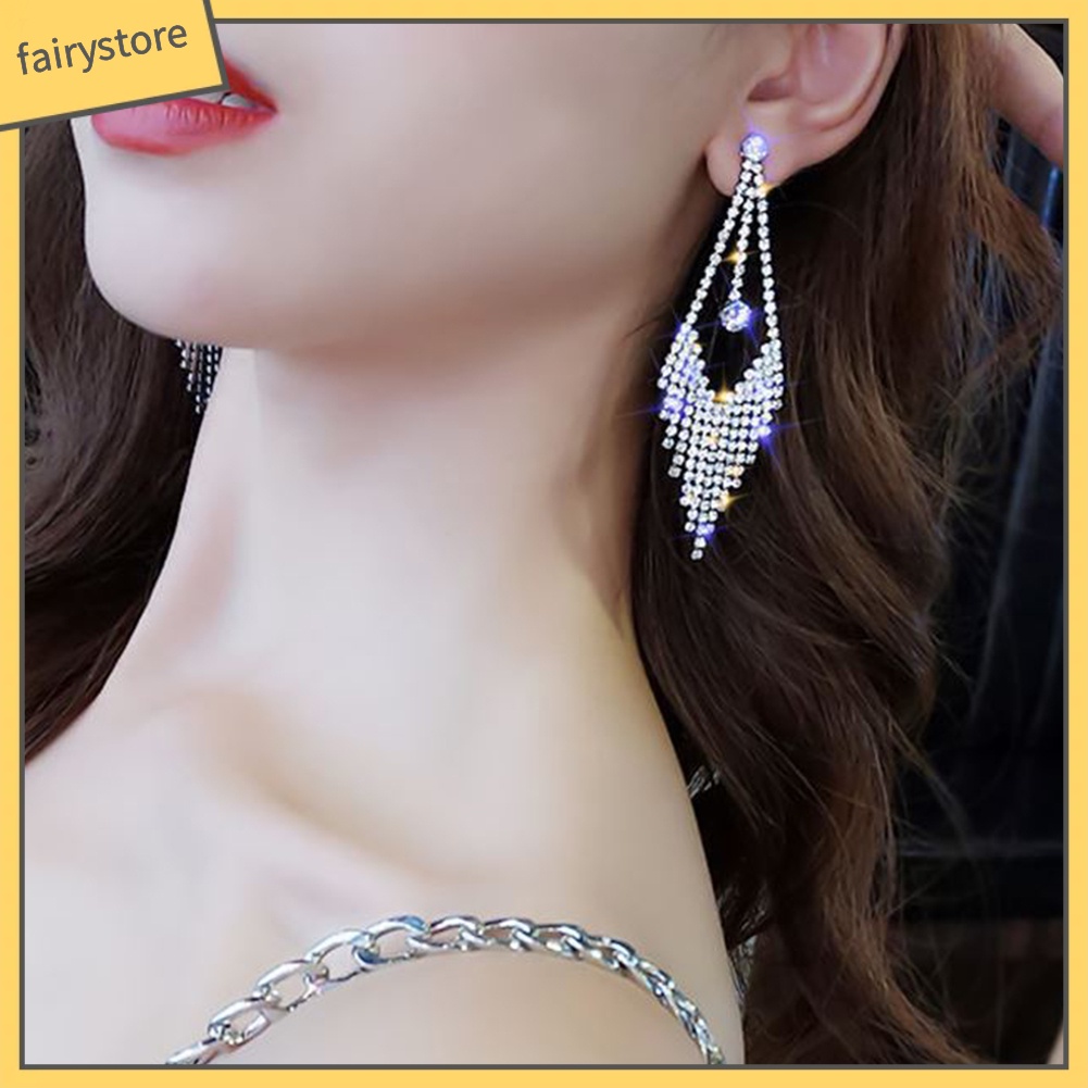 Bông Tai Dáng Dài Đính Đá Phối Tua Rua Sang Trọng Cho Nữ