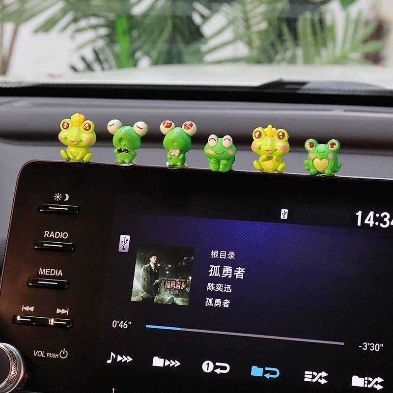 Cute Little Frog Decoration Creative Dashboard High-End Car Interior Decoration Supplies FROGPRINCE Car Decoration 7Q74
