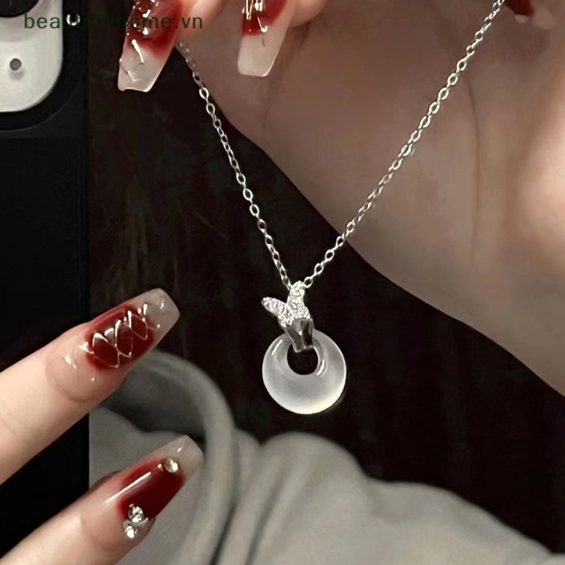 [beautifulhome] Vòng cổ Mặt Hình Bướm Rỗng Nhẹ Đính Ngọc Bích Thời Trang Cá Tính Dành Cho Nữ [beauty]