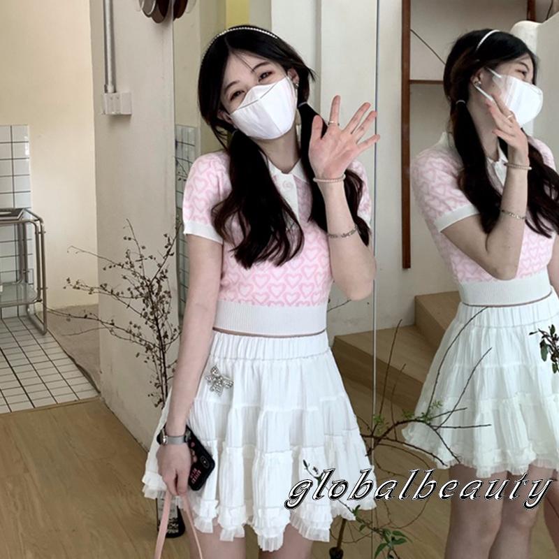 Áo Thun Crop Top Tay Ngắn 1 / 3 Nút Họa Tiết Trái Tim Đơn Giản Dành Cho Nữ