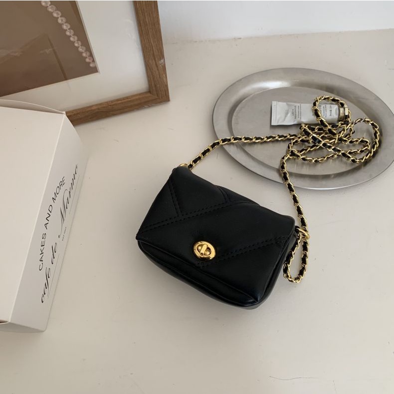 Túi Đeo Chéo Dáng Vuông Nhỏ Họa Tiết Kẻ Sọc Đính Đá Phối Dây Xích Thời Trang