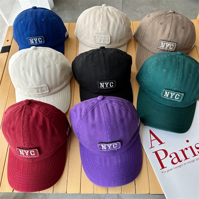 Mũ Lưỡi Trai Màu Đỏ Trơn In Chữ Thời Trang Mùa Hè