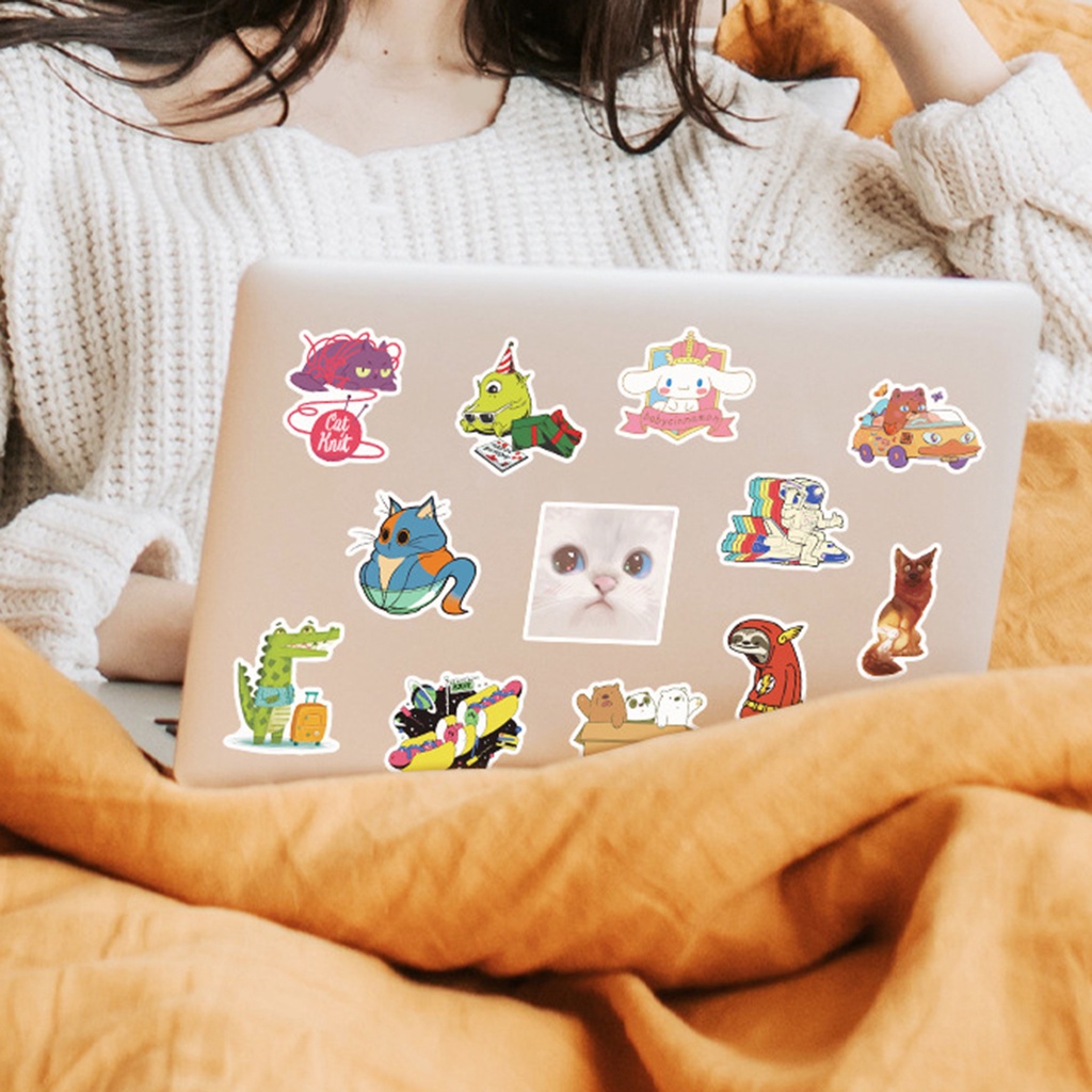 Set 50 Miếng Dán Hoạt Hình Tự Dính Trang Trí Vali / Guitar / Notebook DIY