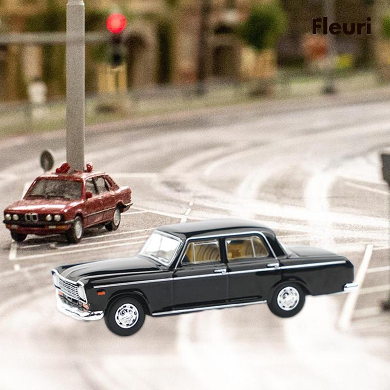 Mô Hình Xe Đồ Chơi Mini Tỉ Lệ 1 / 64
