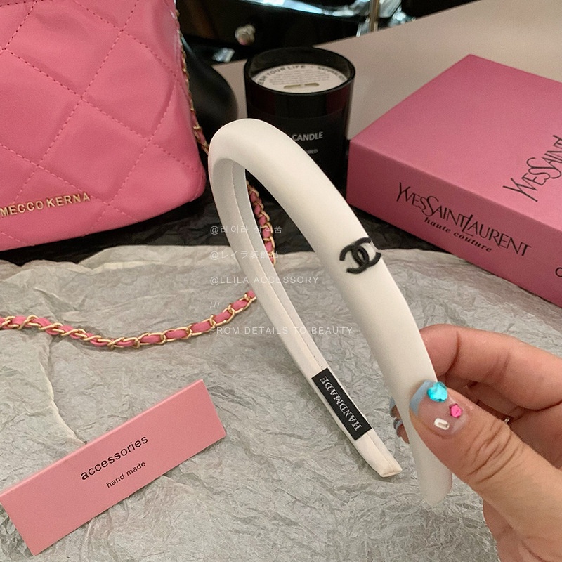 Băng Đô Cài Tóc Màu Trắng Đen Thiết Kế Đơn Giản Cho Nữ