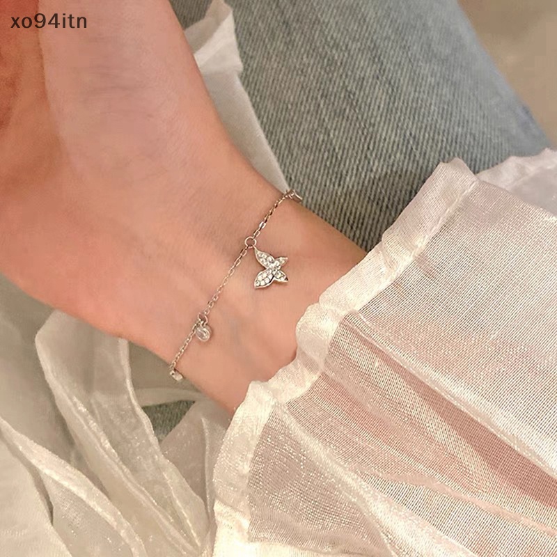 Vòng Tay Dây Xích Màu Bạc Chống Dị Ứng Đính Đá Zircon Hình Bướm Màu Sắc Lấp Lánh Dành Cho Nữ