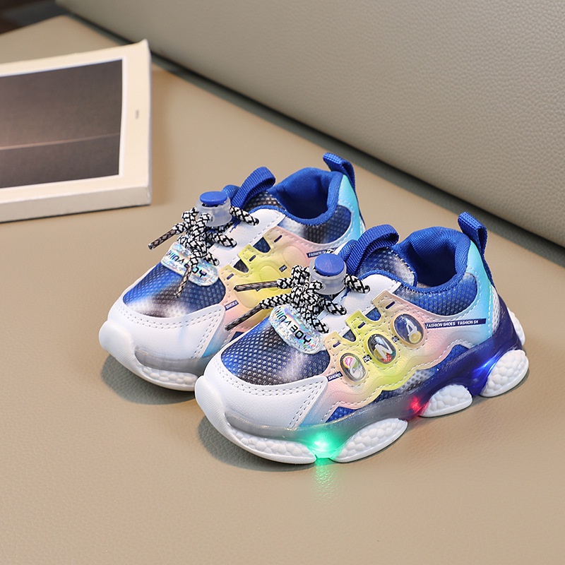Giày Sneaker Đế Mềm Chống Trượt Thoáng Khí Có Đèn LED Thời Trang Mùa Xuân 2023 Dành Cho Trẻ Em