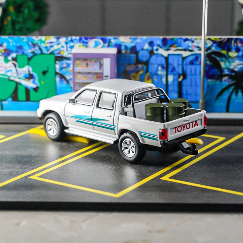 Mô Hình Xe Hơi toyota hilux Bằng Hợp Kim Tỉ Lệ 1: 64