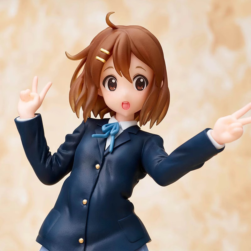 Anime mô hình k-on!Hirasawa yui  17cm hình mô hình taito coreful acgn cô gái trẻ xinh đẹp hình búp bê trang trí mô hình