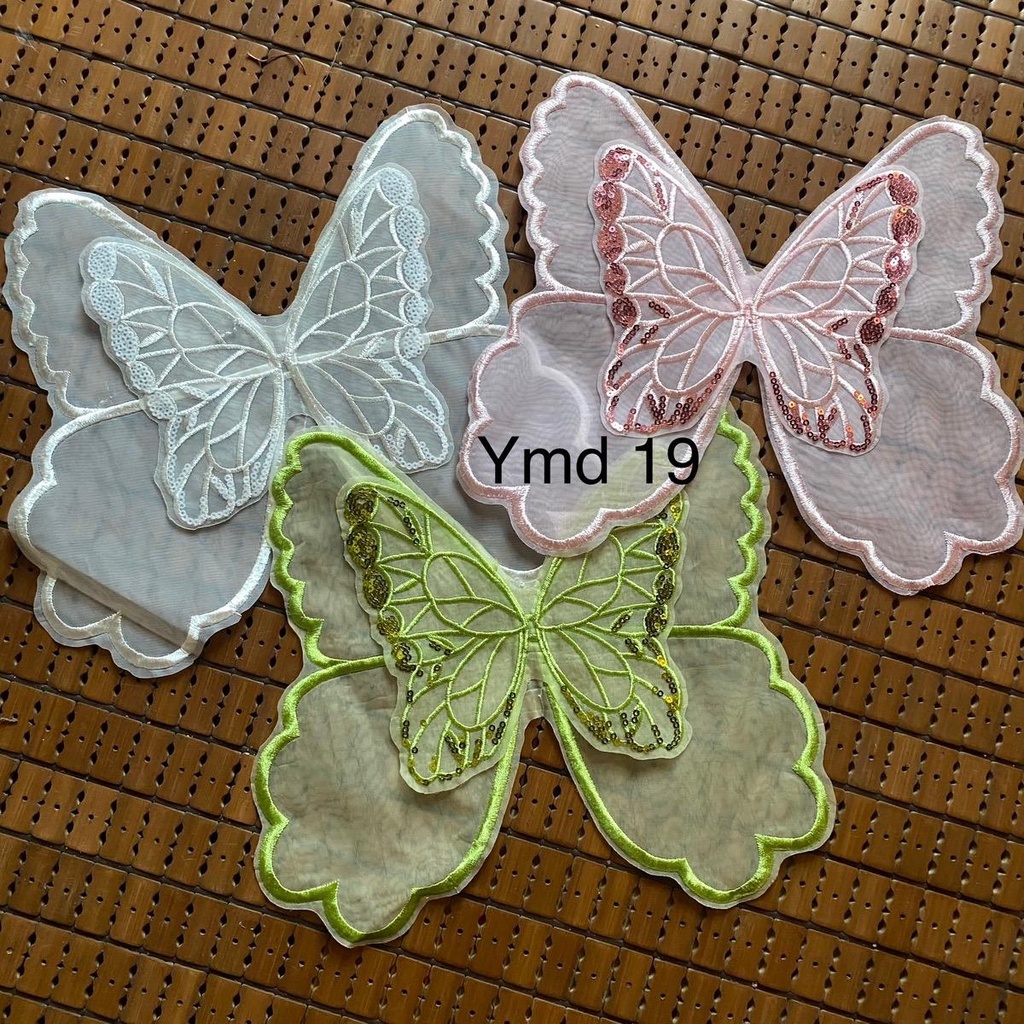 Hình thêu con bướm hình trang trí