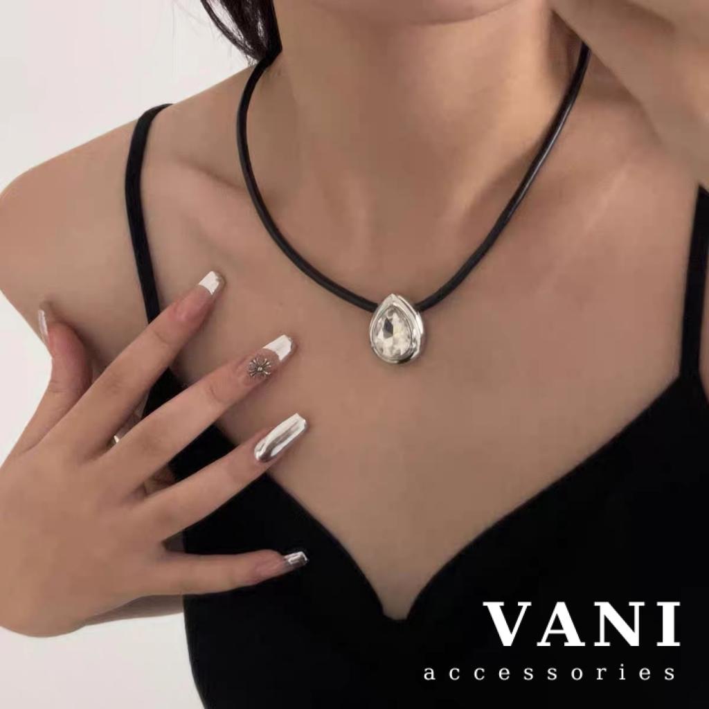 Vòng Cổ Đá Hình Giọt Nước Lớn Dây Da PU Tròn - Vani Store - TS000976