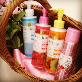 Tẩy Da Chết DetClear Nhật Bản 180ml