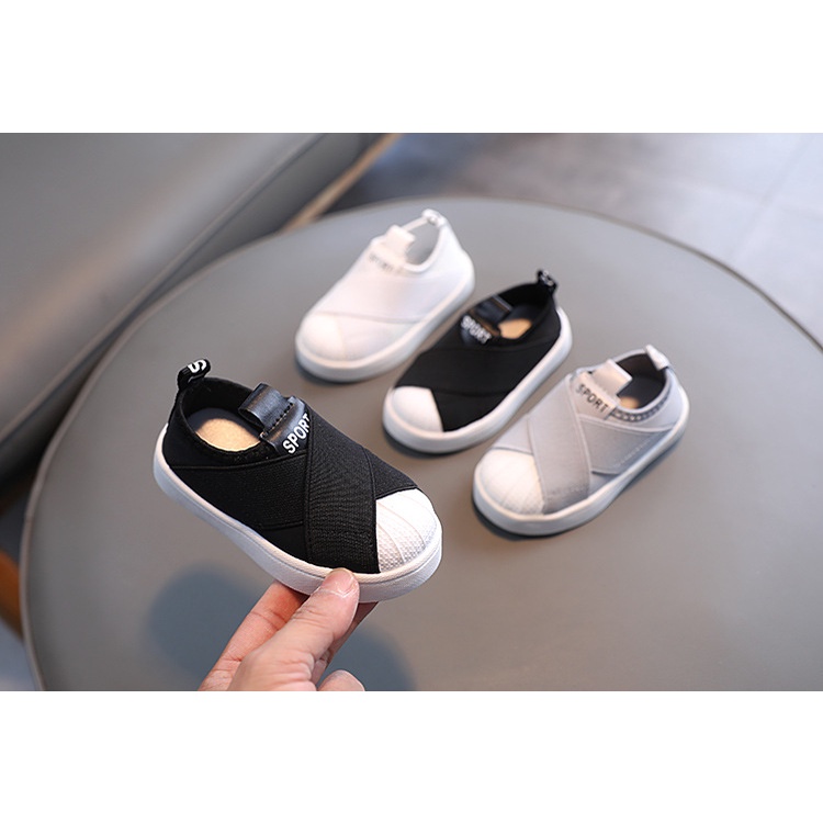 Giày thể thao đế mềm thoáng khí thời trang xuân thu 2023