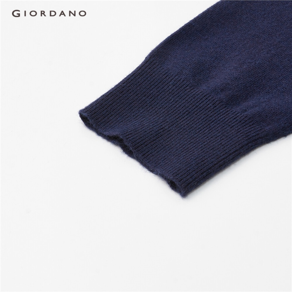 GIORDANO WOMEN V-neck solid color loose sweater 13353772