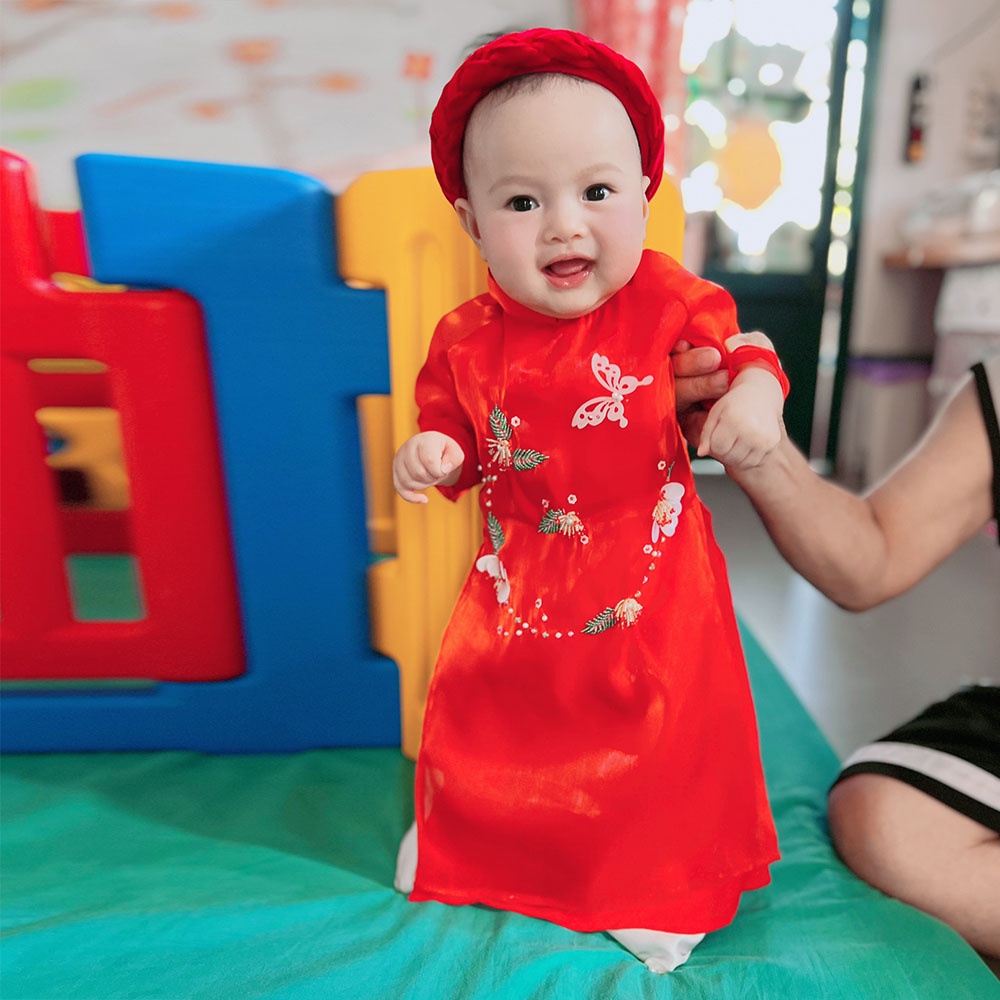 Áo dài bé gái 4 tà kèm quần chất tơ voan phối lụa kết hoa mẹ và bé MamLa