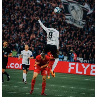 Frankfurt Phiên Bản Đặc Biệt jersey