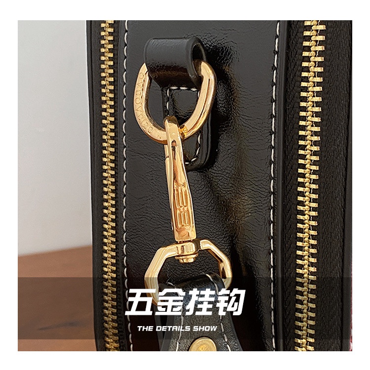 Mới Túi Xách Đeo Vai Nhiều Ngăn Hình Vuông Hoạ Tiết Gấu Xinh Xắn