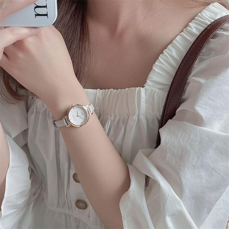 Đồng Hồ Đeo Tay Phong Cách Pháp Đơn Giản Sang Trọng Dành Cho Nữ