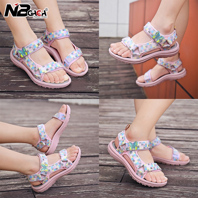 Xăng đan Mềm Mại Chống Trượt Thoáng Khí In Họa Tiết Bươm Bướm Dễ Thương Dành Cho Bé Gái