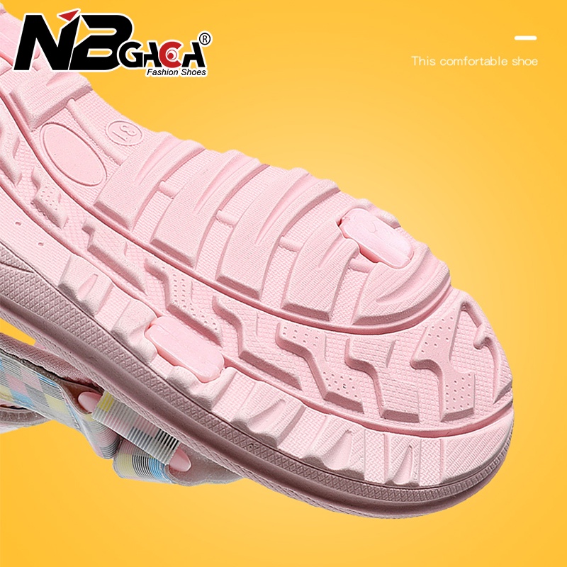 Xăng đan Mềm Mại Chống Trượt Thoáng Khí In Họa Tiết Bươm Bướm Dễ Thương Dành Cho Bé Gái