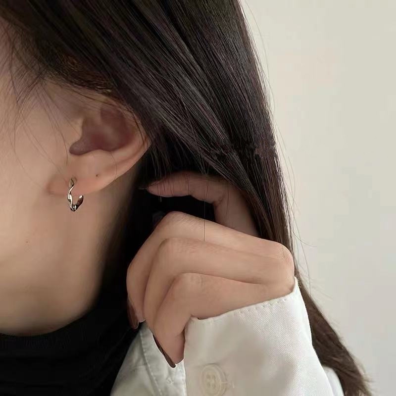 Ahellogirl Khuyên Tai Dạng Vòng Cao Cấp Thời Trang Thu Đông Cho Nữ