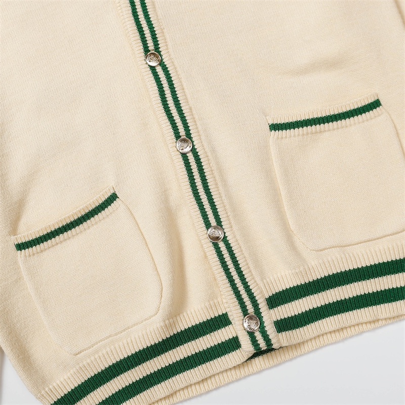 Áo Sweater cotton gu55cc- Dứa Đẹp Mắt Phong Cách unisex