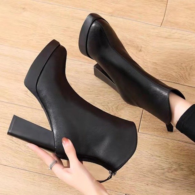 Giày Bốt martin Cao Gót Da pu Cổ Chữ v Màu Trơn Phối Khóa Kéo Sau Phong Cách Pháp Thời Trang Mùa Đông