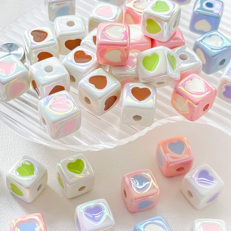 Set 10 Hạt acrylic Hình Trái Tim Nhiều Màu Dễ Thương Dùng Làm Trang Sức / Điện Thoại / Vòng Đeo Tay diy