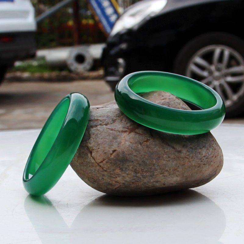 Vòng Tay Đá Mã Não Tự Nhiên Màu Xanh Lá Dành Cho Nữ