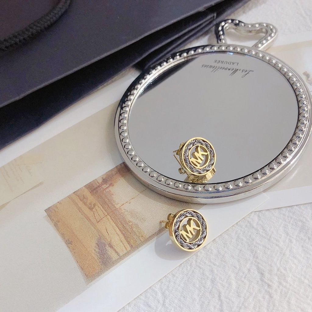 Thời Trang Khuyên Tai Tròn Khắc Chữ michael kors Bằng Thép Titan Chống Nước Không Gỉ