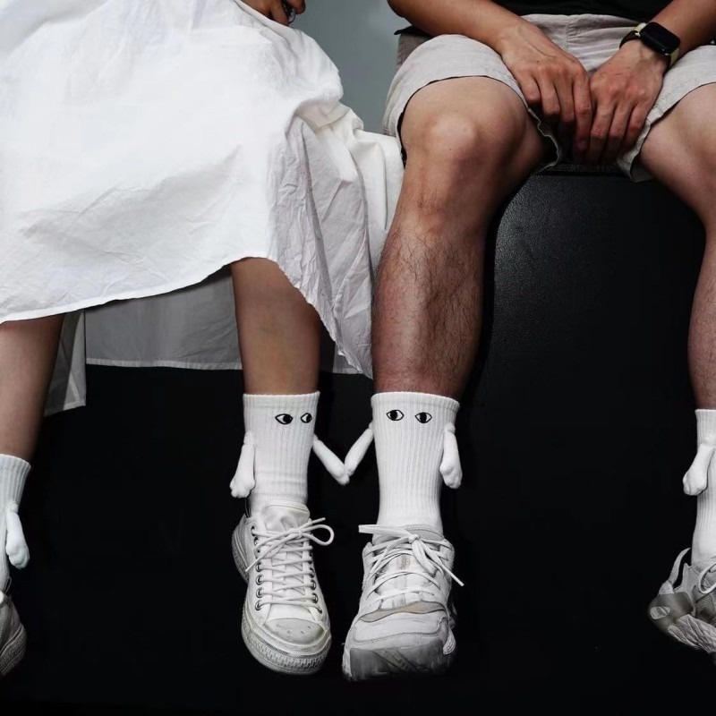Vớ Dài Bằng Vải cotton Màu Trắng Đen Phong Cách harajuku Ngọt Ngào Cho Cặp Đôi