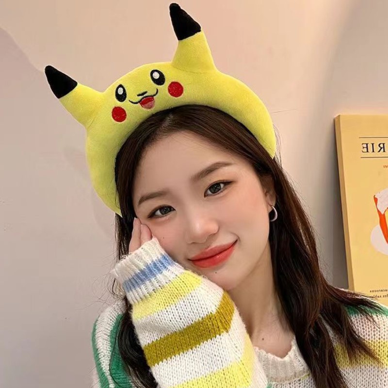Hoạt Hình Băng Đô Cài Tóc Hình stitch / pikachu Nhồi Bông Dễ Thương Cho Nữ