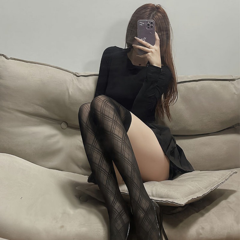 Lingge Qianniao Girls' Knee Over Silk Socks New Hot Selling Japanese JK Socks High Tube Spicy Girls' Silk Socks
