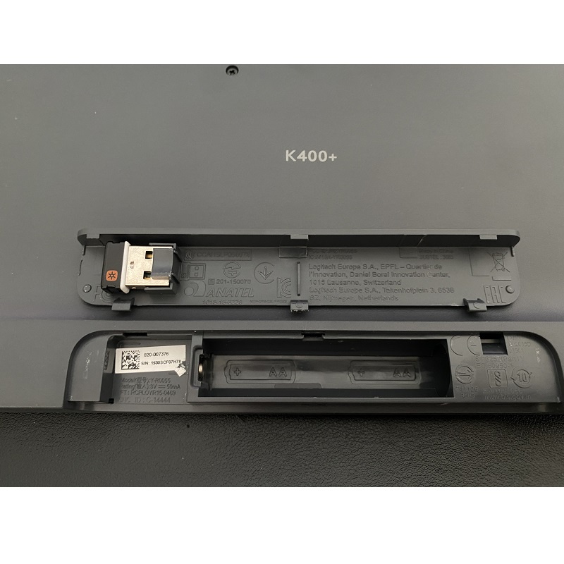 Bàn phím không dây Logitech K400 Plus, có touchpad để kết nối PC - TV, Laptop/Tablets